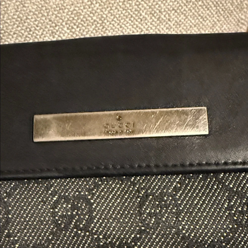 Gucci elegant authentic